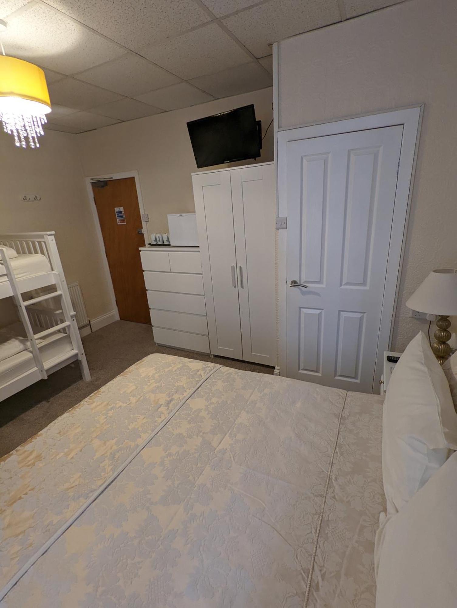 The Stafford Bed & Breakfast Blackpool Bilik gambar