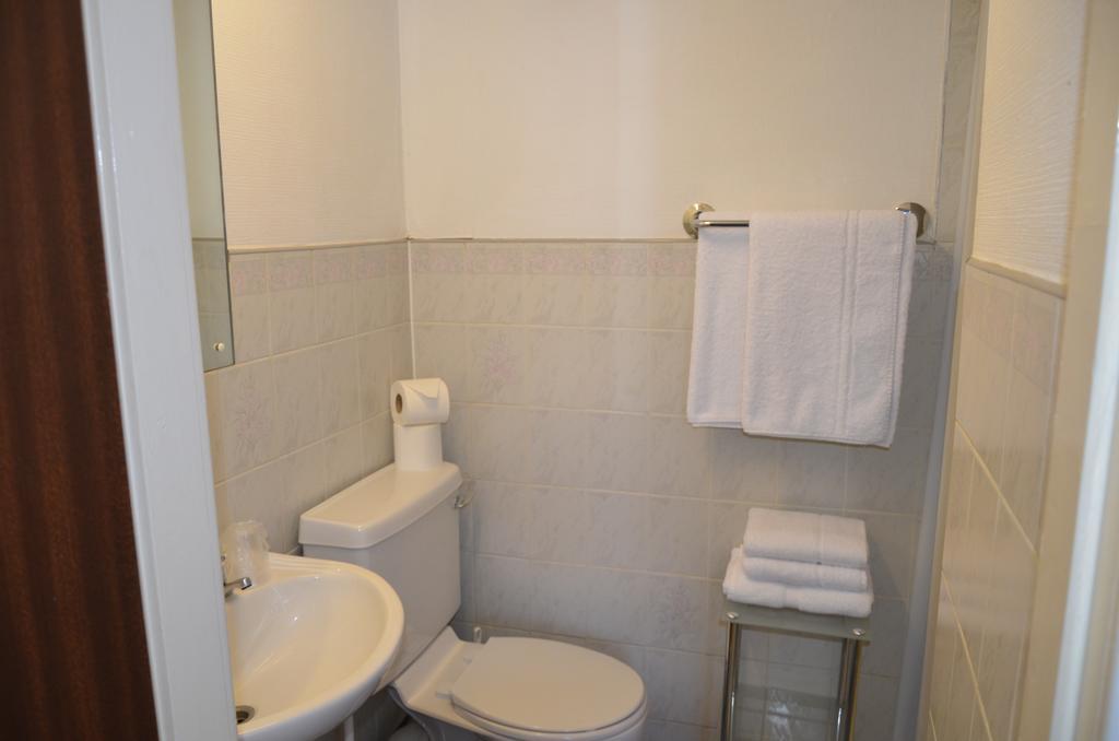 The Stafford Bed & Breakfast Blackpool Bilik gambar